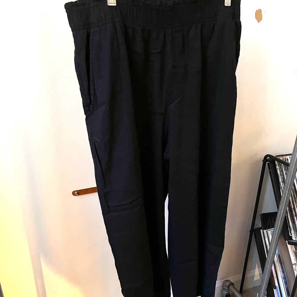 Old Navy linen feel wide leg crop pants